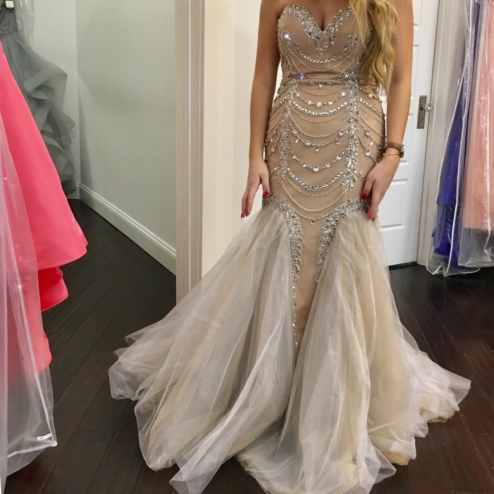 Sherri Hill prom dress brand new size 10!